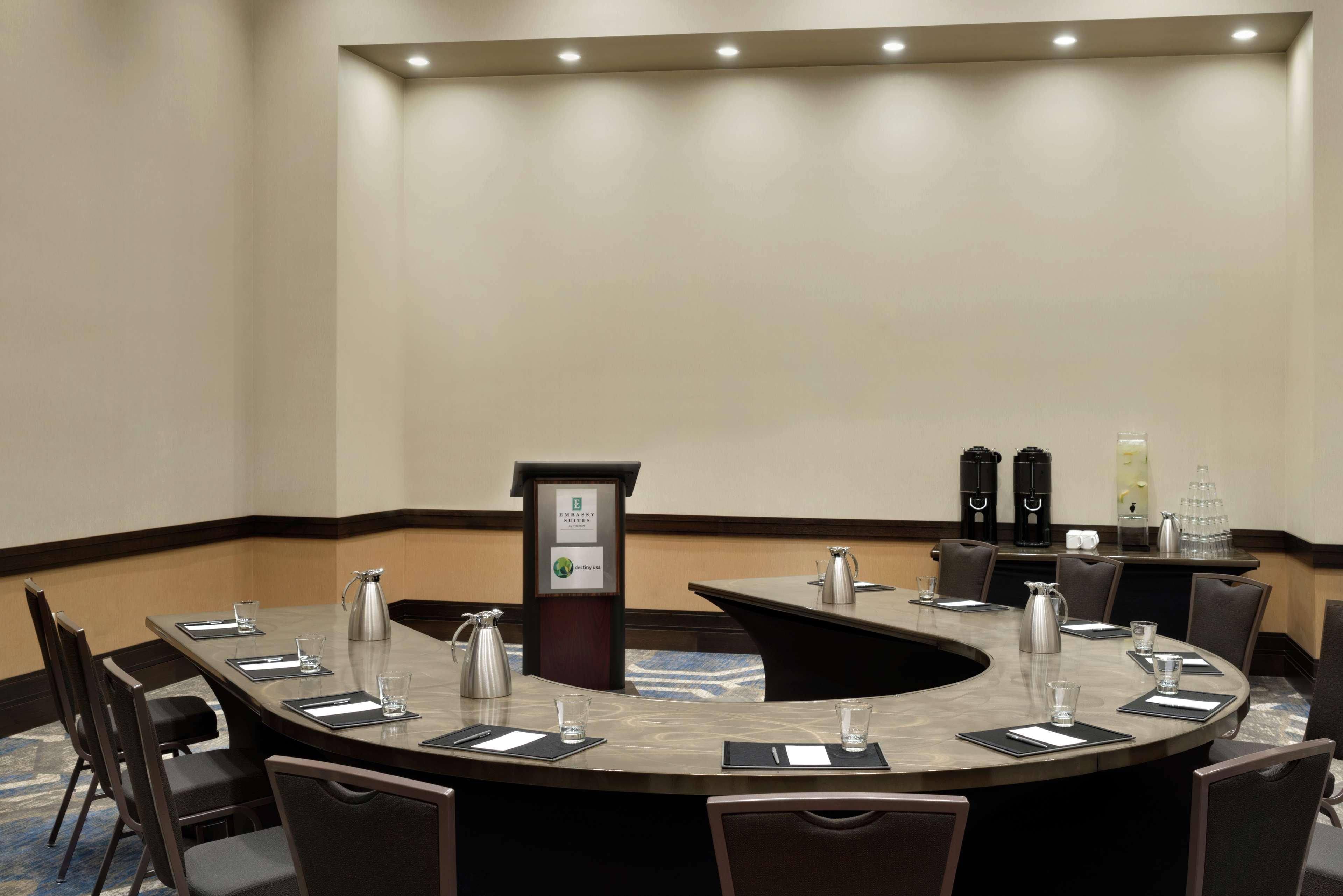 Embassy Suites By Hilton Syracuse Destiny Usa Esterno foto