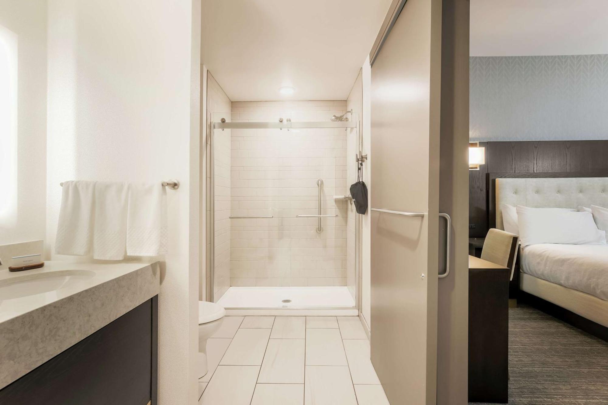 Embassy Suites By Hilton Syracuse Destiny Usa Esterno foto